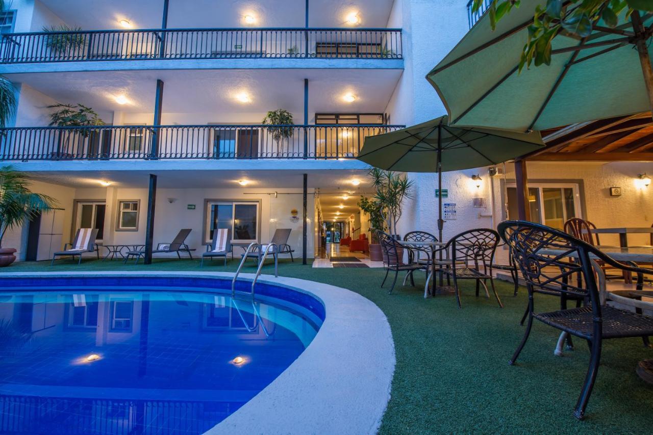Del Marques Hotel And Suites Guadalajara Bagian luar foto