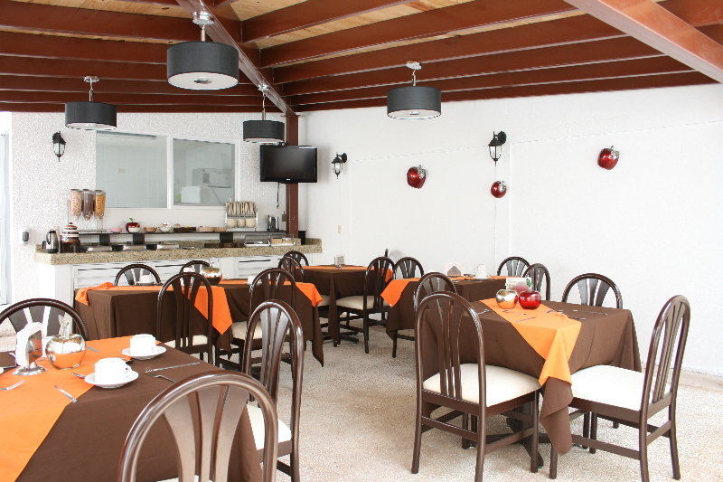 Del Marques Hotel And Suites Guadalajara Bagian luar foto
