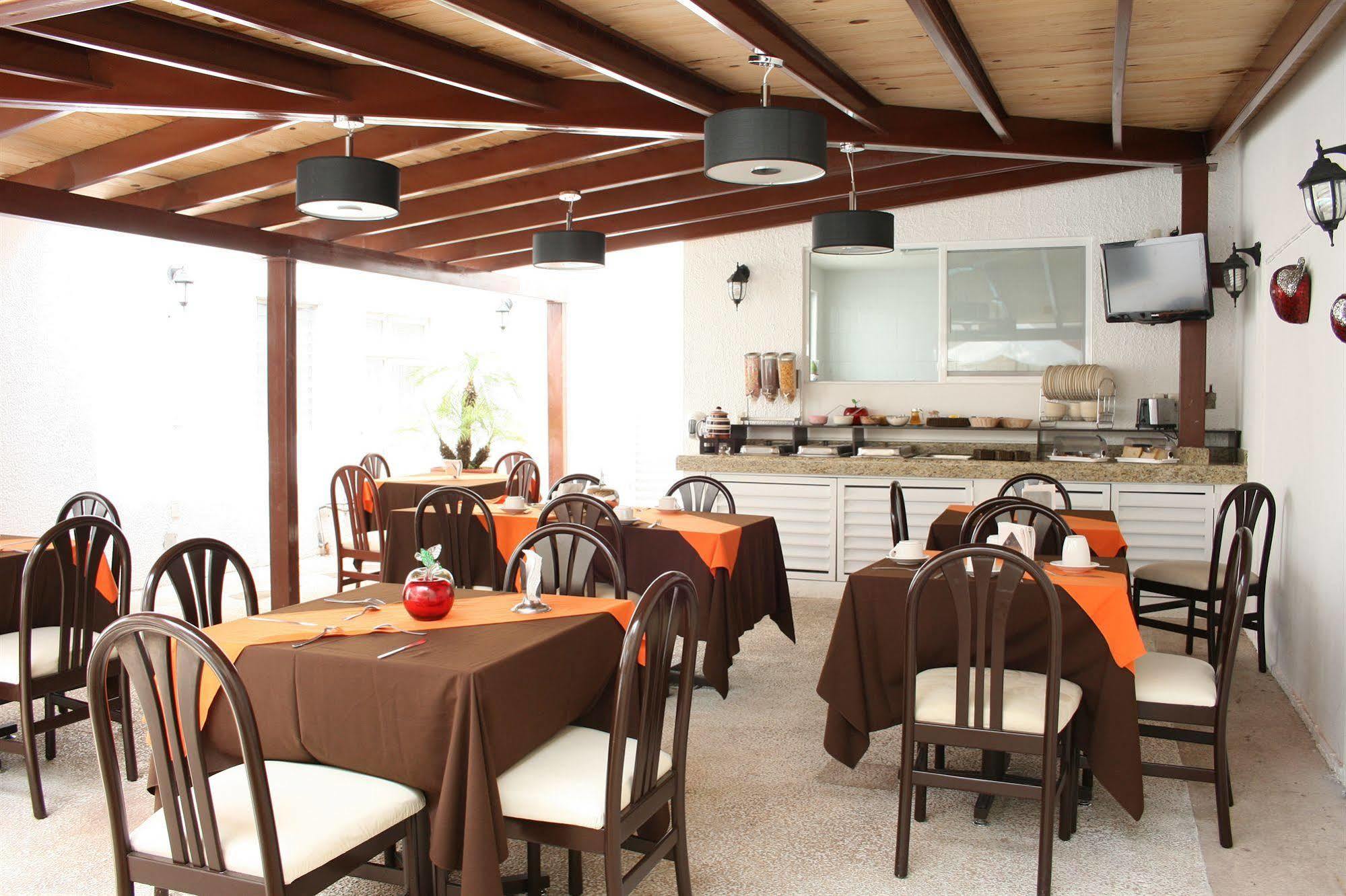 Del Marques Hotel And Suites Guadalajara Bagian luar foto
