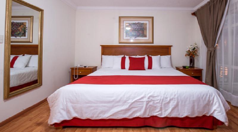 Del Marques Hotel And Suites Guadalajara Bagian luar foto